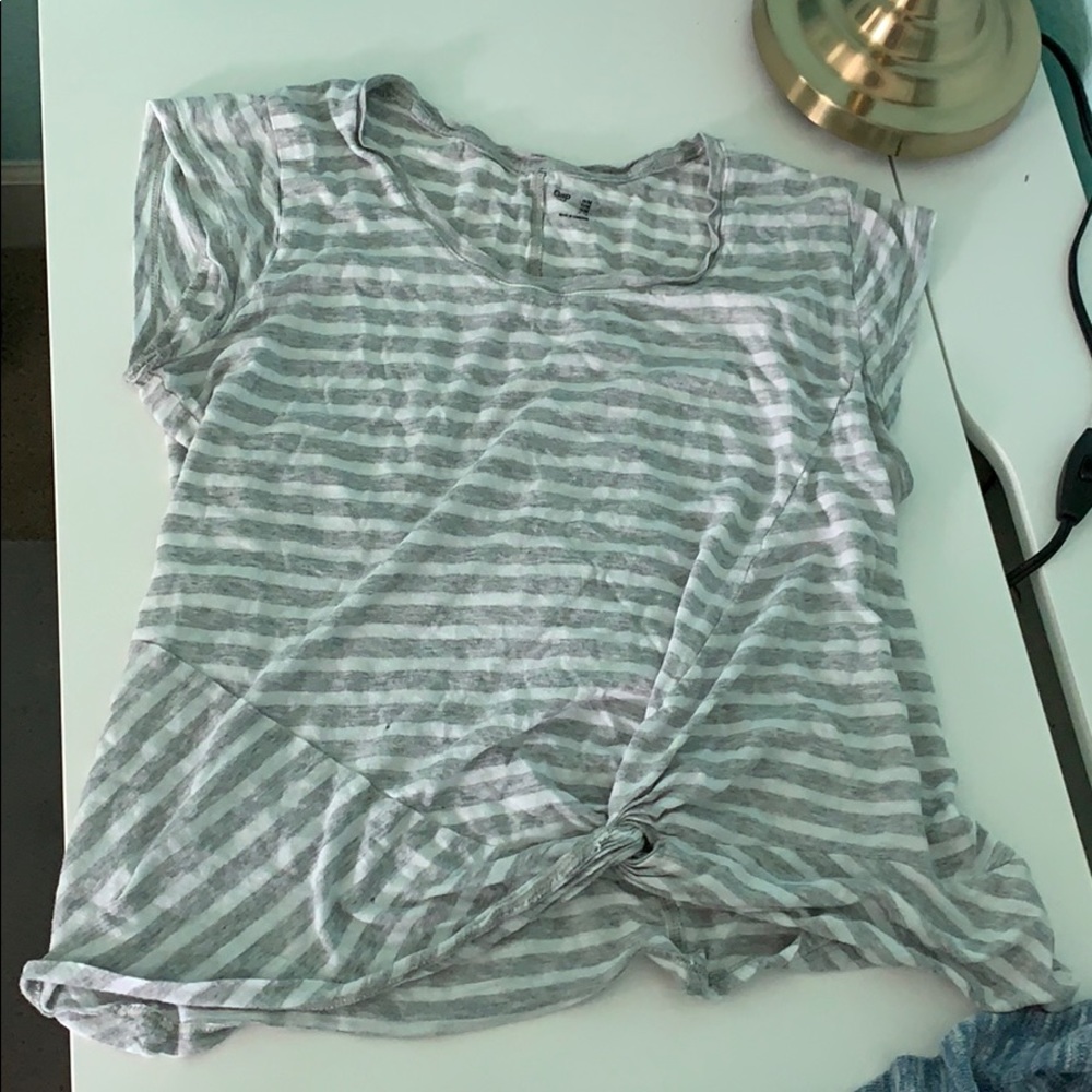 grey and white tee